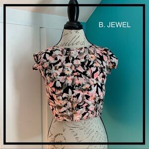 B. JEWEL Floral Cap-Sleeve Crop Top